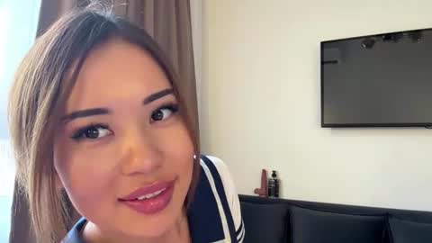 Snapshot of clemenciakempa chatting on July 2026 01:32:01 PM Lili online show from July 2026 01:32:01 PM
