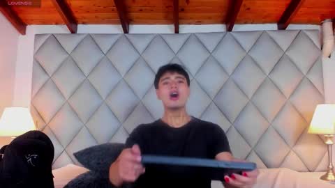 Snapshot of clement_reyes chatting on November 2025 04:29:02 PM clement_reyes online show from November 2025 04:29:02 PM