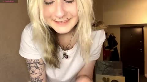 Jenny online show from December 2025 06:46:02 PM