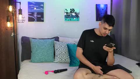 Snapshot of cleoanubis_ chatting on October 2025 05:26:02 AM Girl Juliana and Federico online show from October 2025 05:26:02 AM