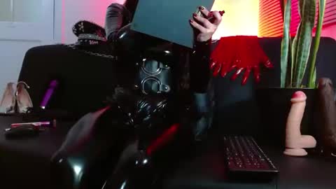 cleodoranoir online show from February 2026 04:14:01 PM