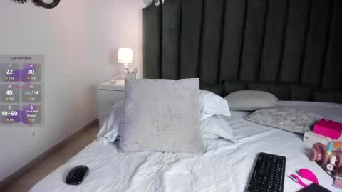 Cleopatra online show from April 2026 08:23:01 PM