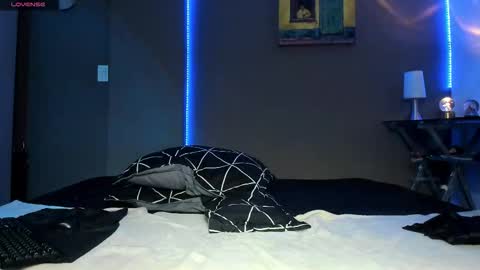 cleo y maikol online show from March 2026 01:34:01 AM