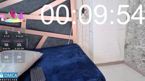 Snapshot of clhoee_ chatting on November 2025 03:06:01 AM Clhoe online show from November 2025 03:06:01 AM