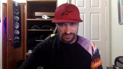 Snapshot of clintwood12 chatting on November 2025 04:56:01 AM chad online show from November 2025 04:56:01 AM