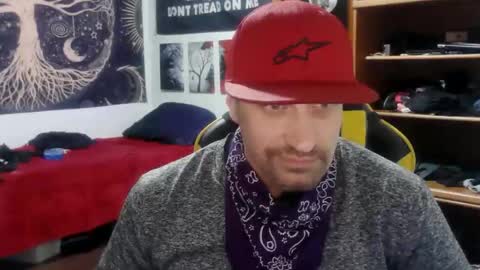 Snapshot of clintwood12 chatting on December 2025 09:31:02 PM chad online show from December 2025 09:31:02 PM