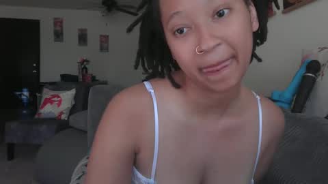 High Queen Clio online show from March 2025 06:45:01 PM