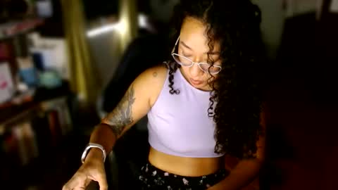 Clitia online show from April 2026 01:38:01 AM