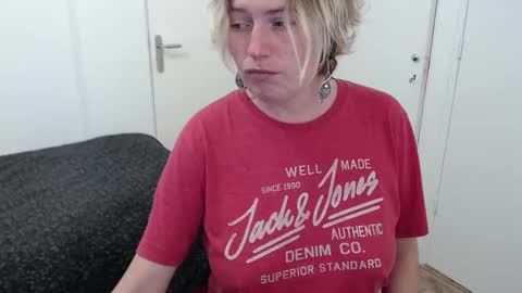 Snapshot of clittytastic chatting on October 2025 08:27:05 AM Syl online show from October 2025 08:27:05 AM