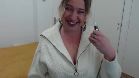 Snapshot of clittytastic chatting on November 2025 08:57:01 AM Syl online show from November 2025 08:57:01 AM