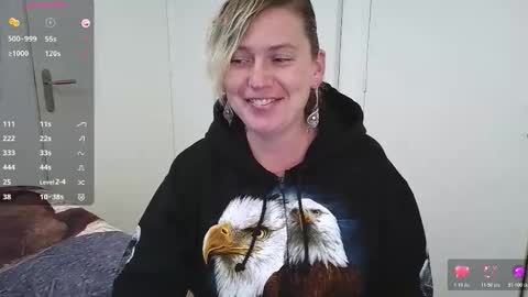 Snapshot of clittytastic chatting on November 2025 04:40:02 PM Syl online show from November 2025 04:40:02 PM