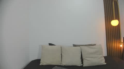 Cloe  online show from December 2024 07:32:02 PM