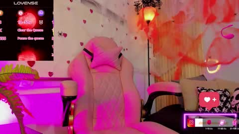 Cloe online show from October 2025 10:20:02 PM