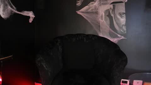 Cloe online show from October 2025 12:39:02 PM