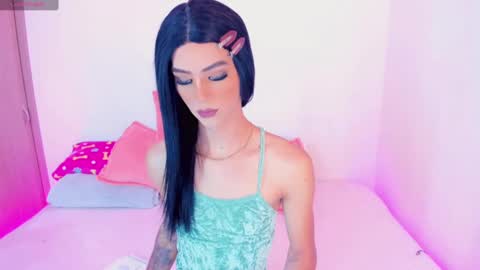 CLOE REMINTON online show from February 2025 06:07:02 AM