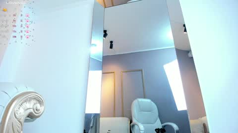 Cloe online show from December 2024 03:16:01 PM