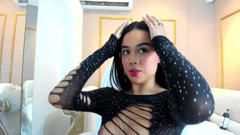 Cloe online show from February 2025 12:16:01 PM