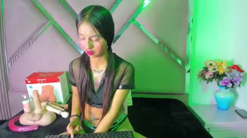 CloeMorenti  online show from November 2025 01:11:01 PM