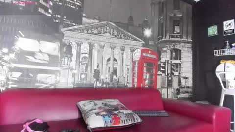 ---Cloe--- online show from November 2025 01:51:02 AM