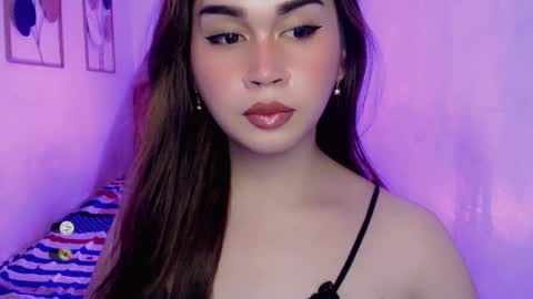 Snapshot of cloudia_babe chatting on September 2025 04:17:02 AM Cloudia babe69 online show from September 2025 04:17:02 AM