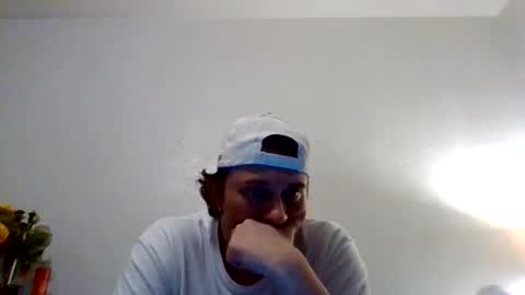 Snapshot of cloudyydayzz chatting on February 2026 03:24:01 AM tallhungandcloudy online show from February 2026 03:24:01 AM