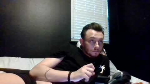 Snapshot of cloudyydayzz chatting on June 2026 03:22:01 AM tallhungandcloudy online show from June 2026 03:22:01 AM