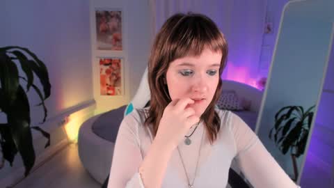  Clover  follow me  online show from December 2024 01:42:02 PM