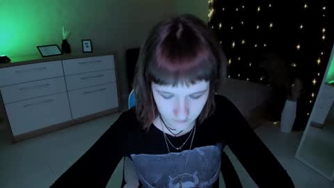  Clover  follow me  online show from December 2024 05:59:02 PM