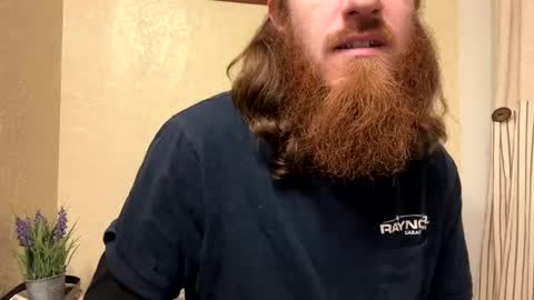 Snapshot of cloverboy1988 chatting on December 2024 11:37:02 AM cloverboy1988 online show from December 2024 11:37:02 AM