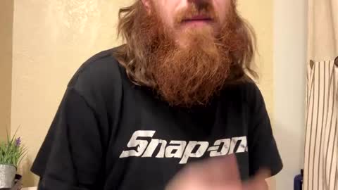 Snapshot of cloverboy1988 chatting on January 2025 11:59:02 AM cloverboy1988 online show from January 2025 11:59:02 AM