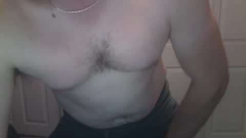 Snapshot of clovershit1 chatting on October 2025 03:31:02 PM clovershit1 online show from October 2025 03:31:02 PM