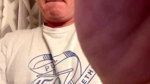 Snapshot of clovershit1 chatting on October 2025 02:39:01 PM clovershit1 online show from October 2025 02:39:01 PM