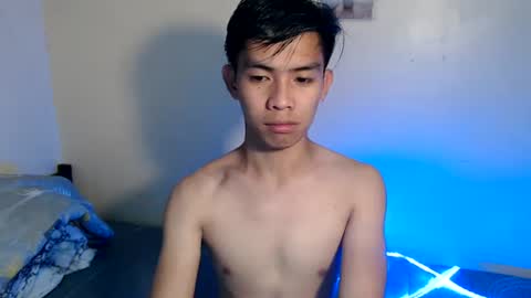 Snapshot of clyde_twinkx chatting on July 2026 10:21:01 AM clyde_twinkx online show from July 2026 10:21:01 AM