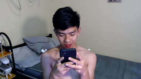 Snapshot of clyde_twinkx chatting on July 2026 09:00:02 PM clyde_twinkx online show from July 2026 09:00:02 PM