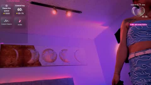 Snapshot of cock_big_girl chatting on November 2025 06:41:02 PM Valerie nenitasexy online show from November 2025 06:41:02 PM