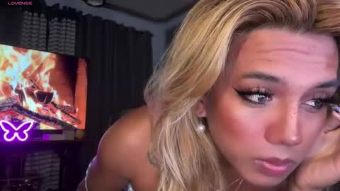 Snapshot of cockprincess_dianna chatting on October 2025 04:57:01 AM PrincessDianna IslandGirl CUMSHOW in PVT and PASSWORDSHOW online show from October 2025 04:57:01 AM