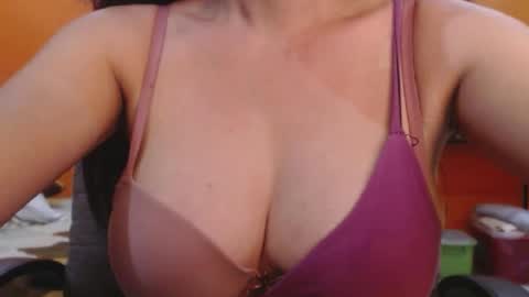 Snapshot of cocktits69 chatting on January 2025 11:09:01 PM titanis online show from January 2025 11:09:01 PM