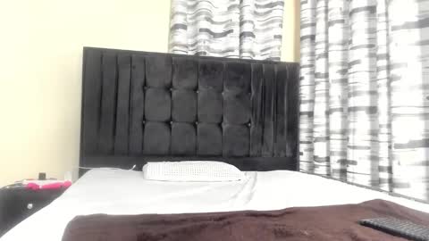 Snapshot of coco_leila chatting on February 2025 09:32:02 AM coco_leila online show from February 2025 09:32:02 AM