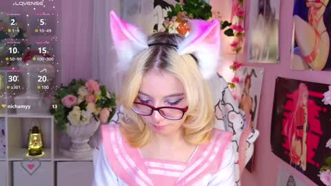 Snapshot of coconut_mia chatting on December 2024 08:57:02 PM Mia online show from December 2024 08:57:02 PM