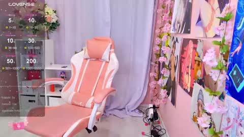 Mia online show from April 2026 07:58:01 PM