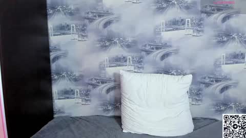 Snapshot of cold_waterfall chatting on December 2024 01:13:02 PM Criss online show from December 2024 01:13:02 PM