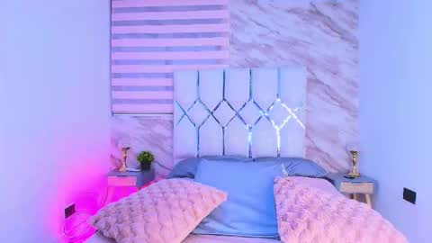 colett online show from March 2026 12:05:01 PM