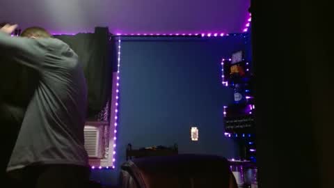 colevan2390 online show from February 2026 06:22:01 AM