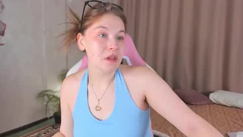 Collen Mon Tue Wed Thu Fri GMT 3 0300am - 0900am  online show from October 2025 05:01:01 PM