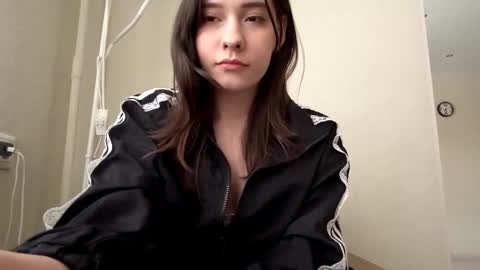 Misa 3 online show from December 2025 11:26:02 AM