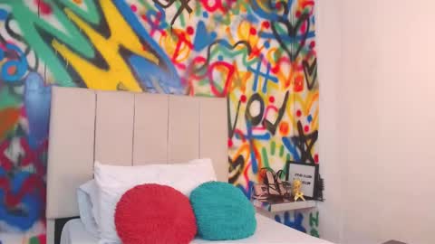 valentina online show from March 2026 01:33:02 PM