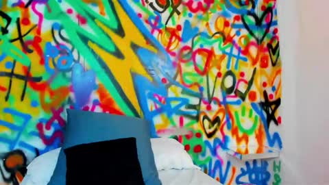 valentina online show from April 2026 12:10:01 PM