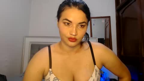 Snapshot of colombi4spice chatting on December 2024 05:13:01 PM viviana online show from December 2024 05:13:01 PM