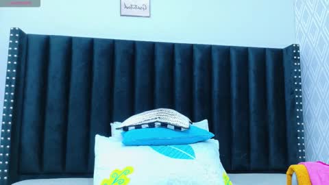  GRETCHEN  online show from February 2026 12:01:02 PM