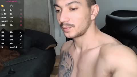 colombianmuscle8 online show from December 2024 11:06:02 PM